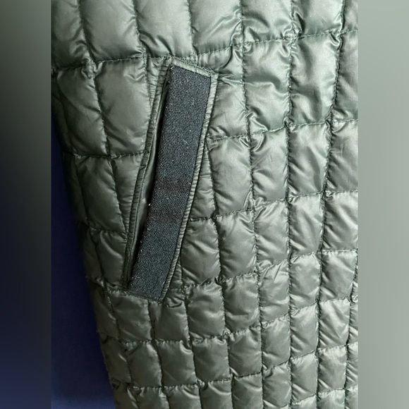 Limited edition recycled Patagonia Jacket - Picture 5 of 10